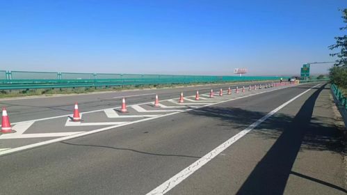 畅跑 120km h 阿拉善高速公路再提速